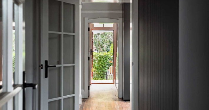 Internal hallway renovation in Stanmore main house by Magico Constructions